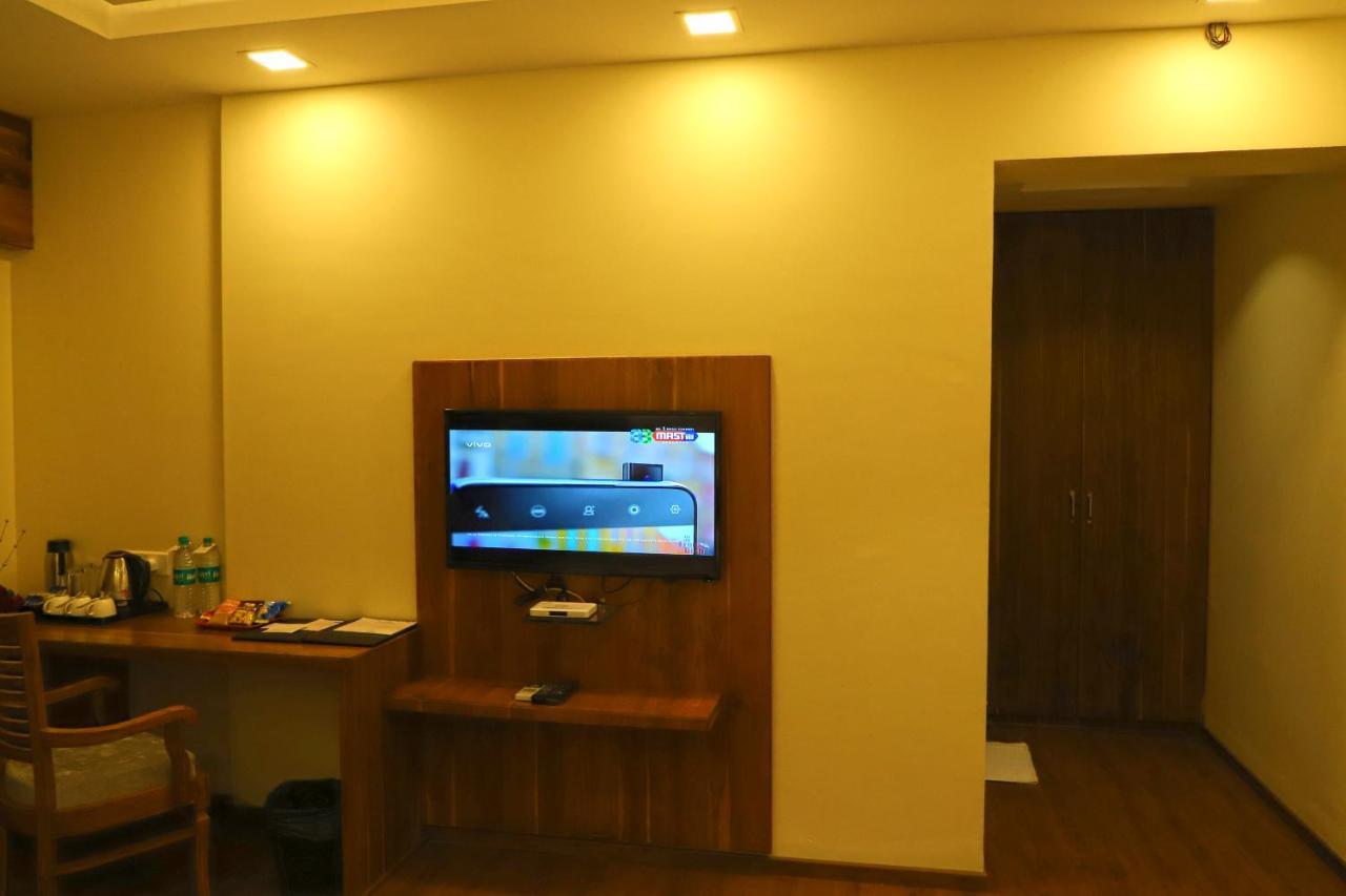 Sai Neem Tree Hotel Shirdi Extérieur photo
