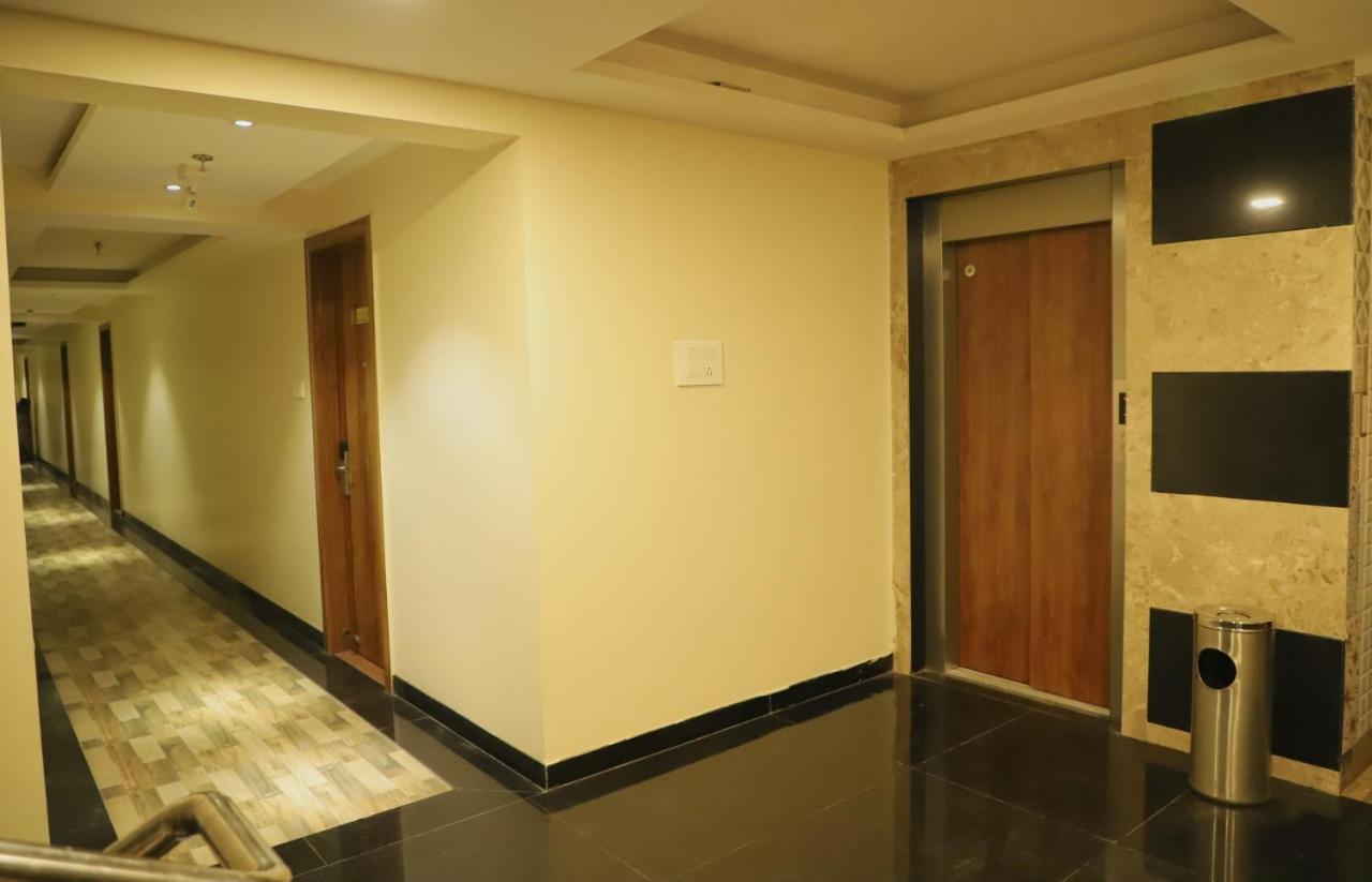 Sai Neem Tree Hotel Shirdi Extérieur photo