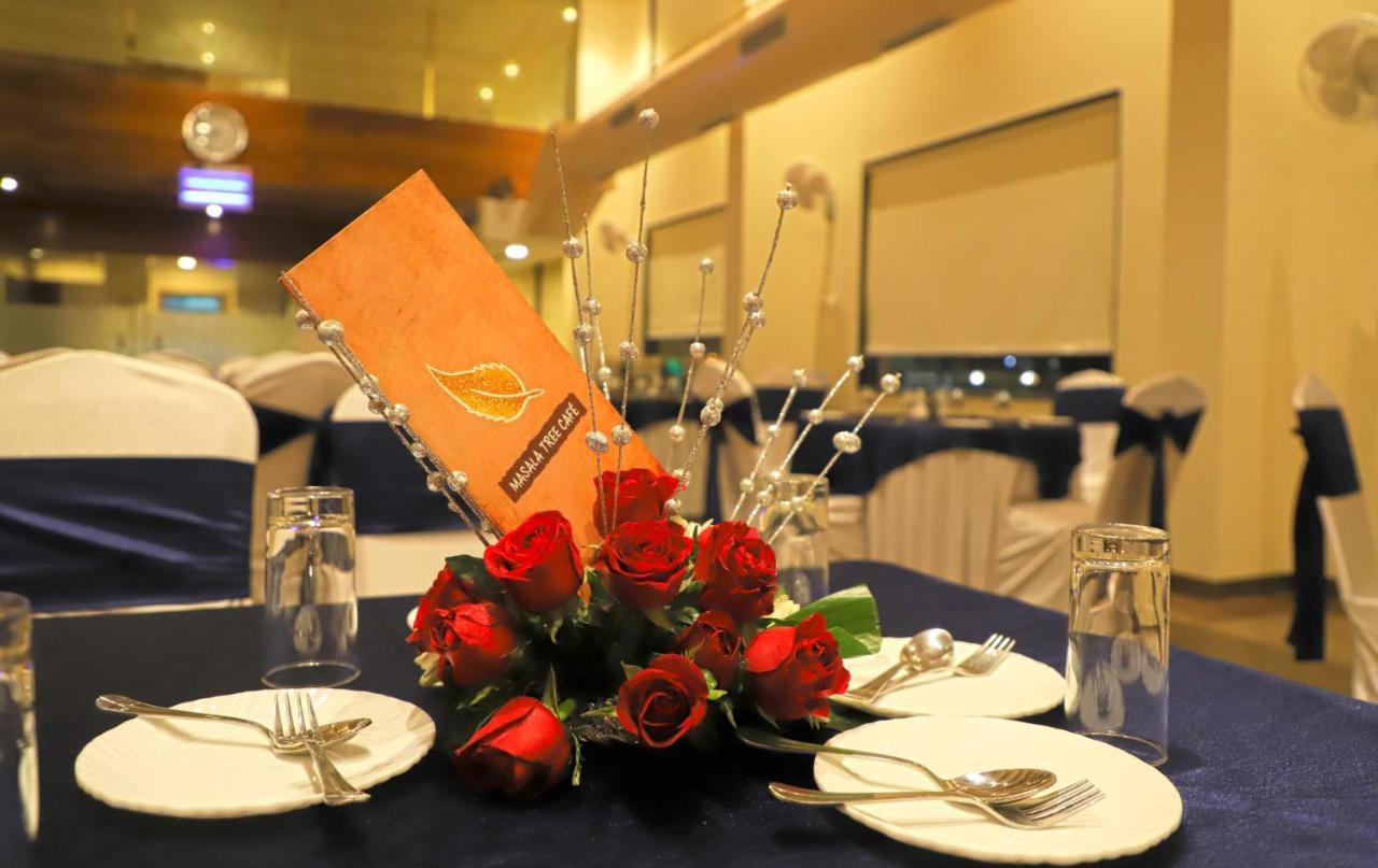 Sai Neem Tree Hotel Shirdi Extérieur photo