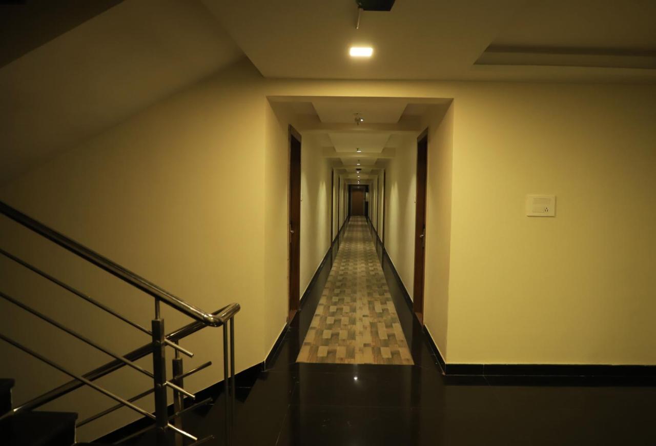 Sai Neem Tree Hotel Shirdi Extérieur photo