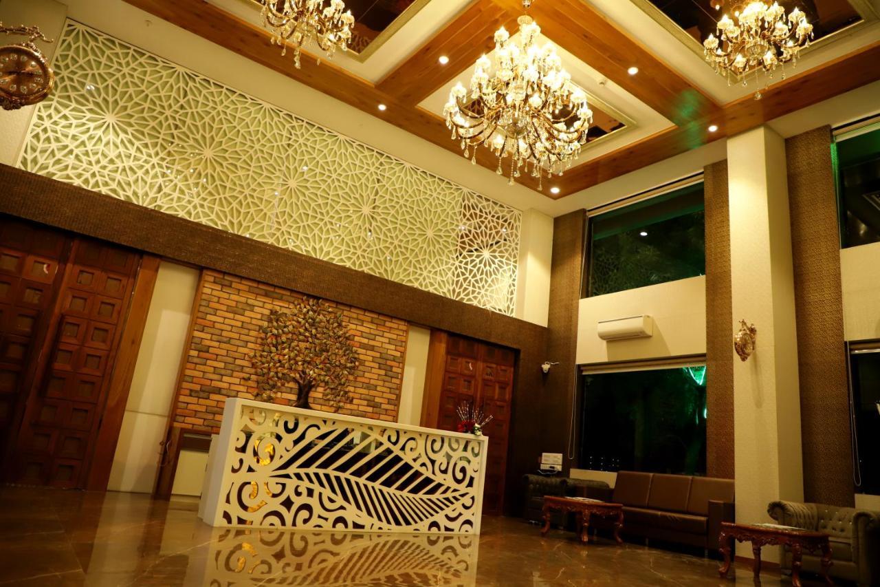 Sai Neem Tree Hotel Shirdi Extérieur photo
